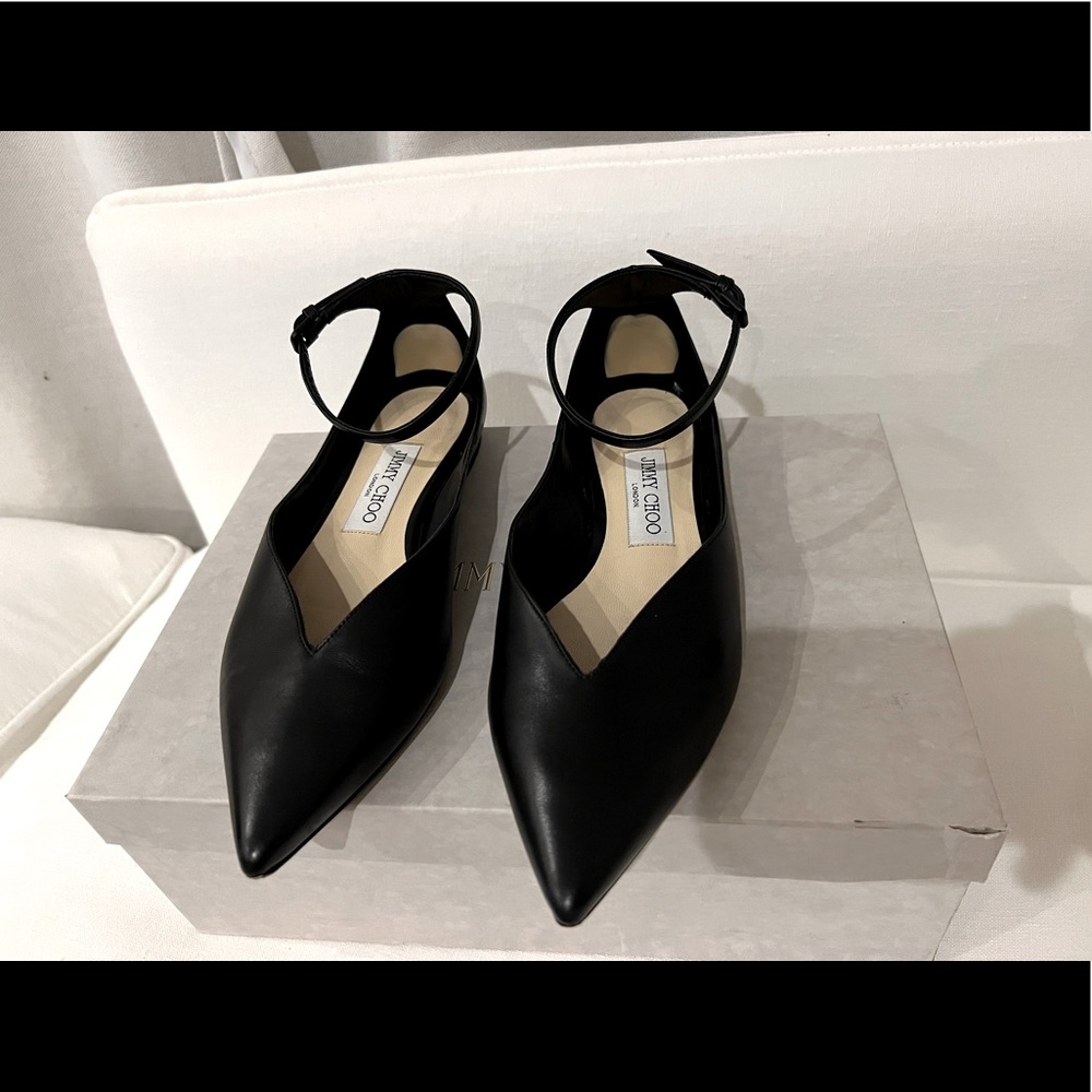 Jimmy Choos Sonia Black Flats. Size 7 (37)